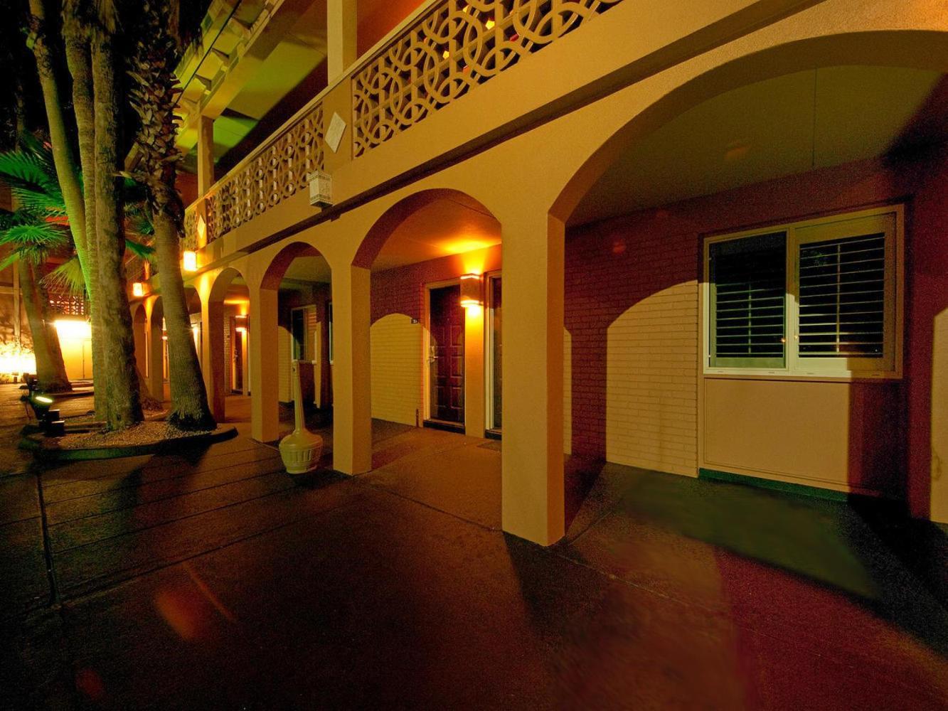 Tahitian Inn Boutique Hotel Tampa Exterior foto